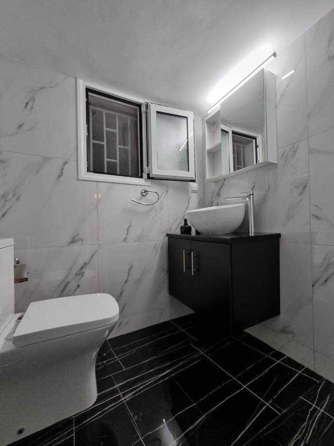 Arman Group Arya Apartment เอเธนส์ ภายนอก รูปภาพ